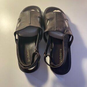 Liz Claiborne Brown Leather sandal size 6 1/2